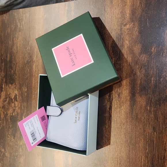 Kate Spade Hudson bifold wallet - Picture 9 of 11